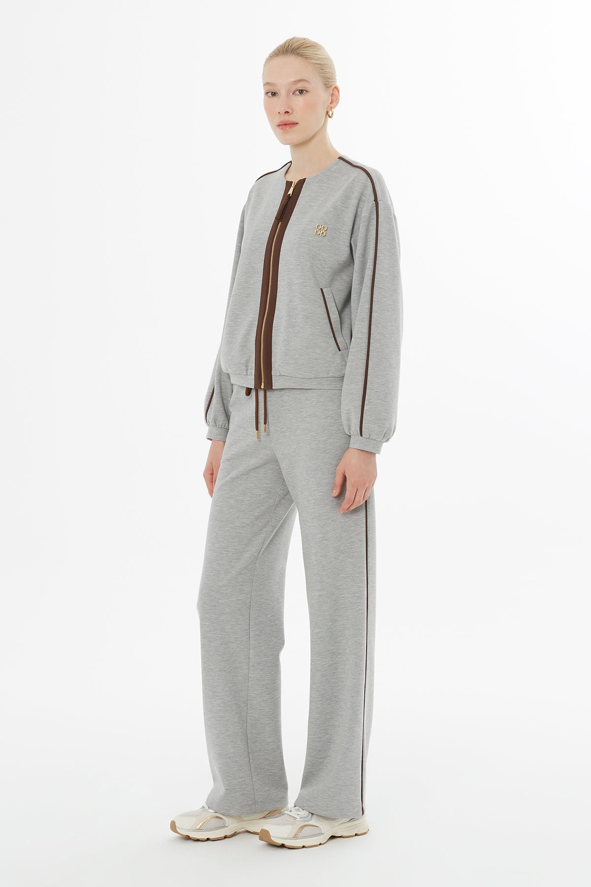Cardigan with Brooch and Elastic Waist Tracksuit Set