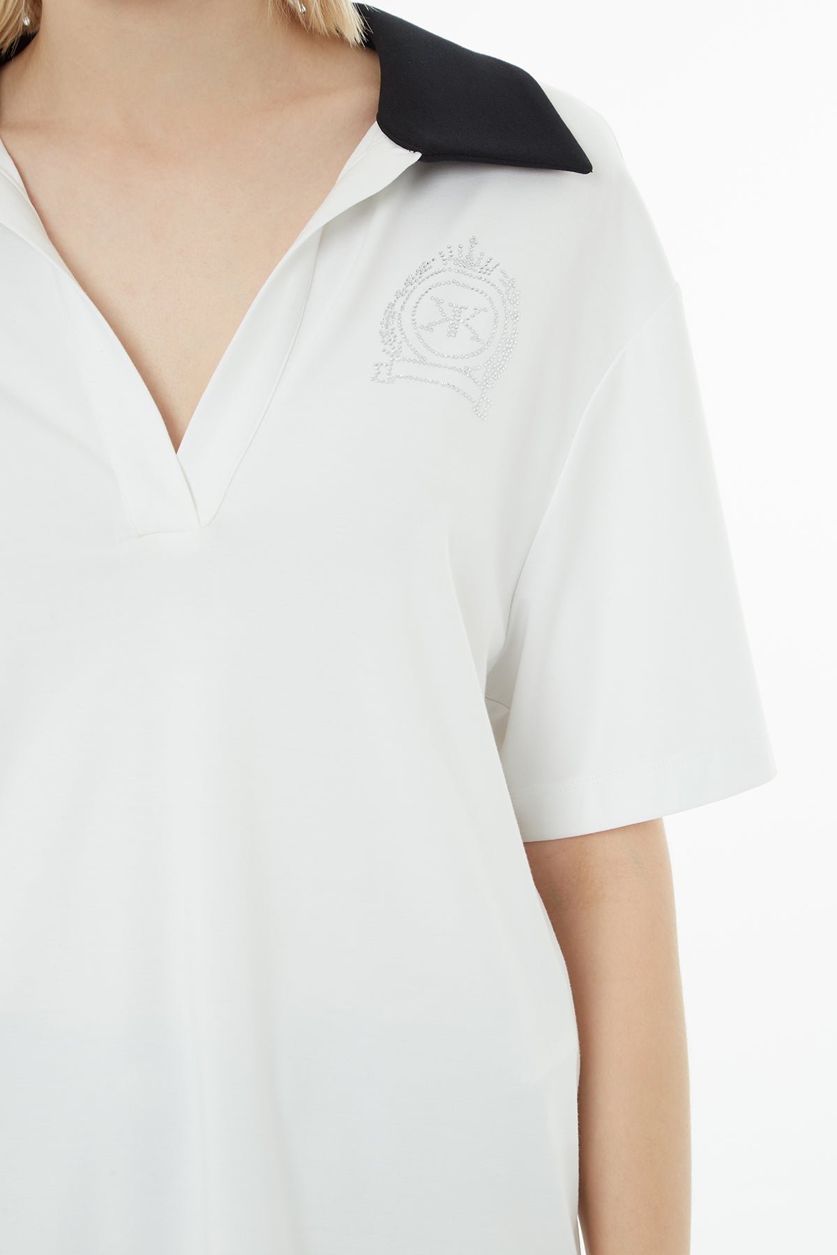 Ecru V-Neck Short-Sleeve T-Shirt