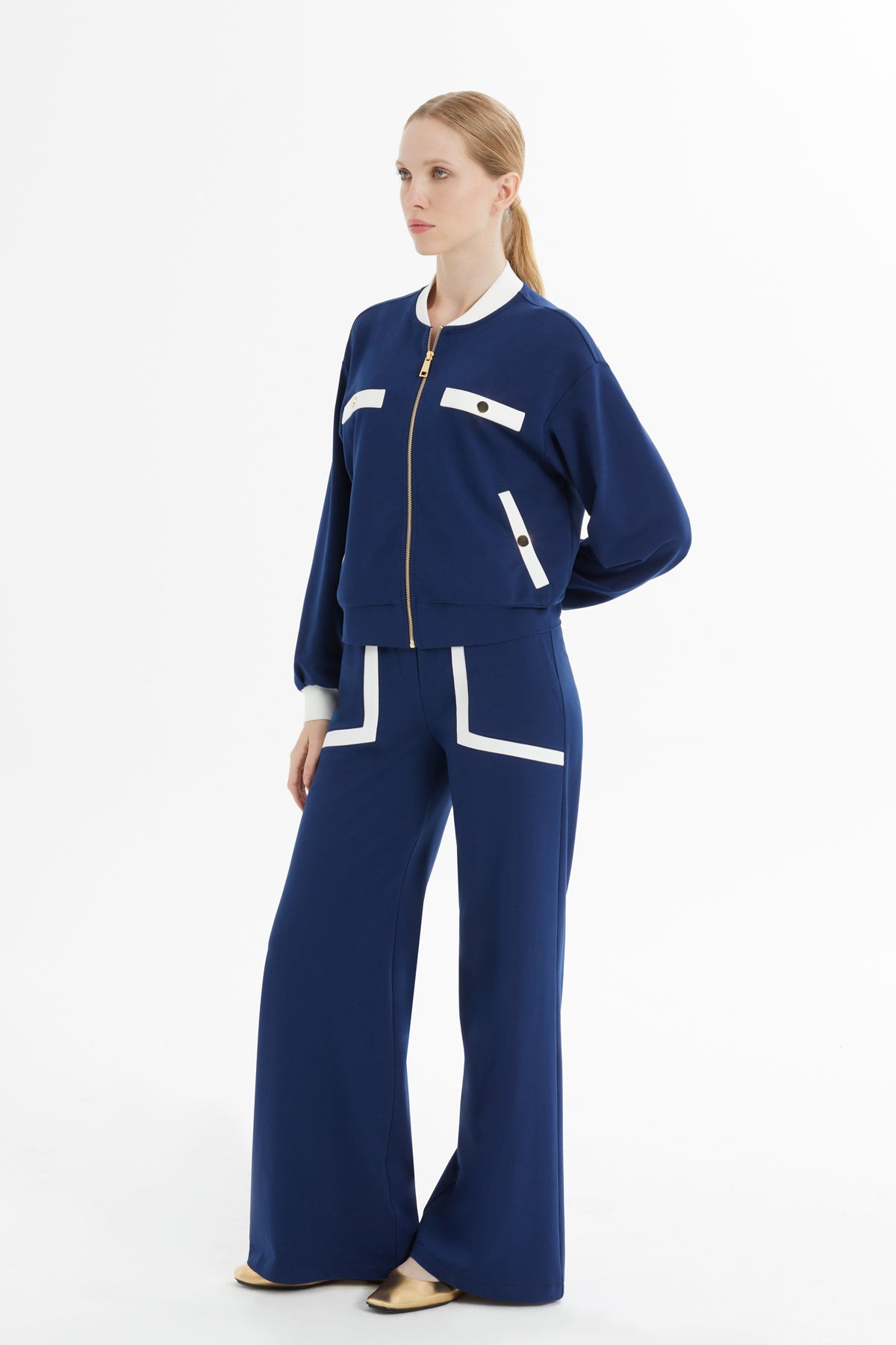 Tracksuit With Stripe Details