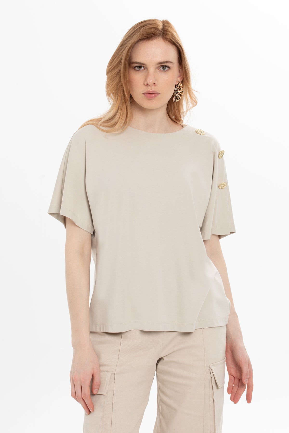 Beıge T-Shirt with Shoulder-Accessory Detail