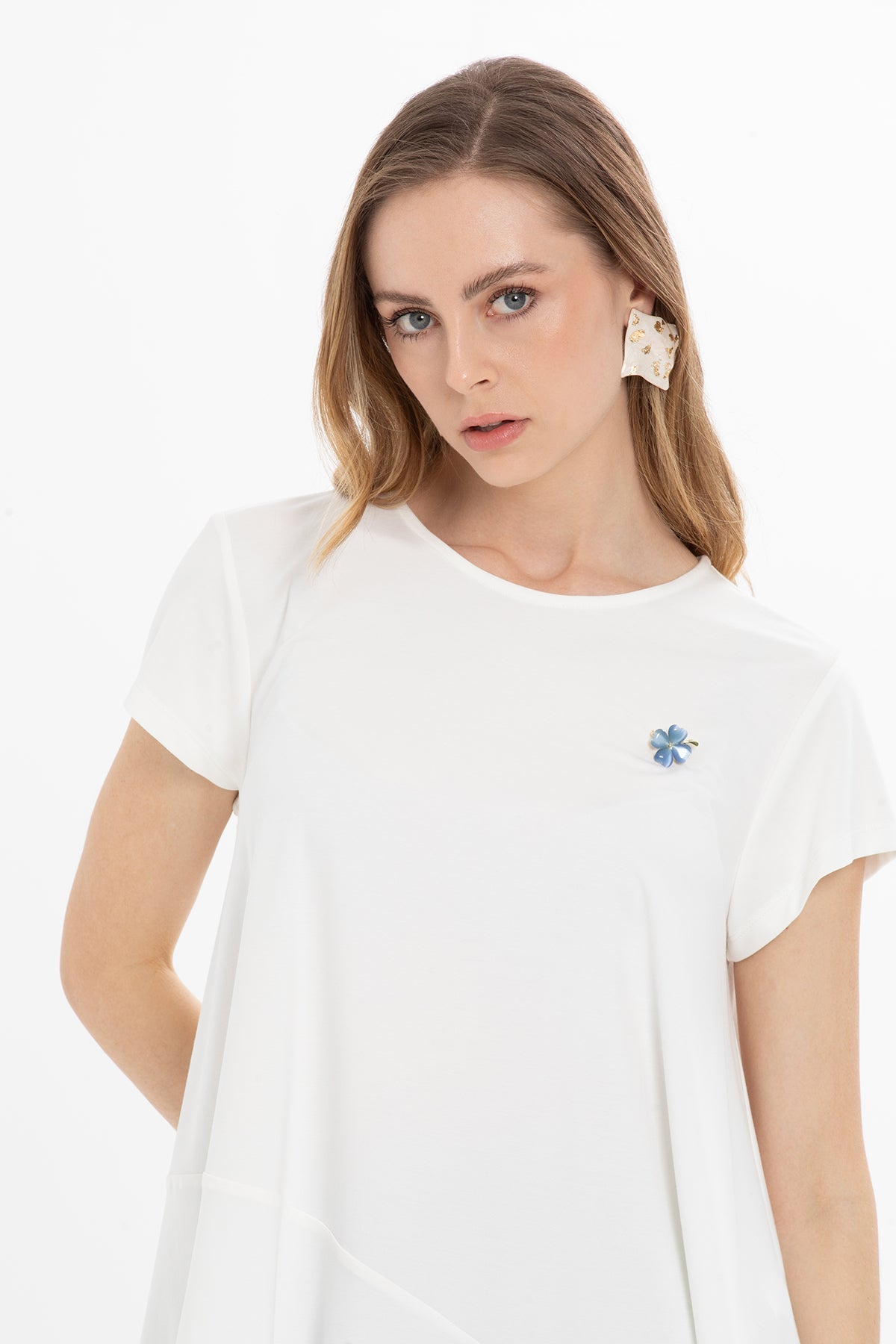 Ecru T-Shirt with Asymmetrical Hem