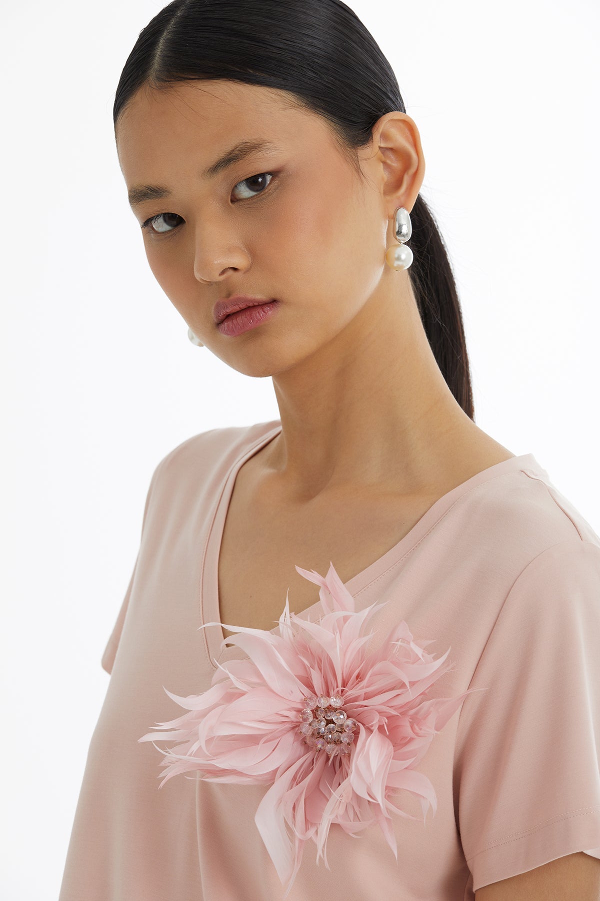 T-Shirt with Beaded Brooch Accessory