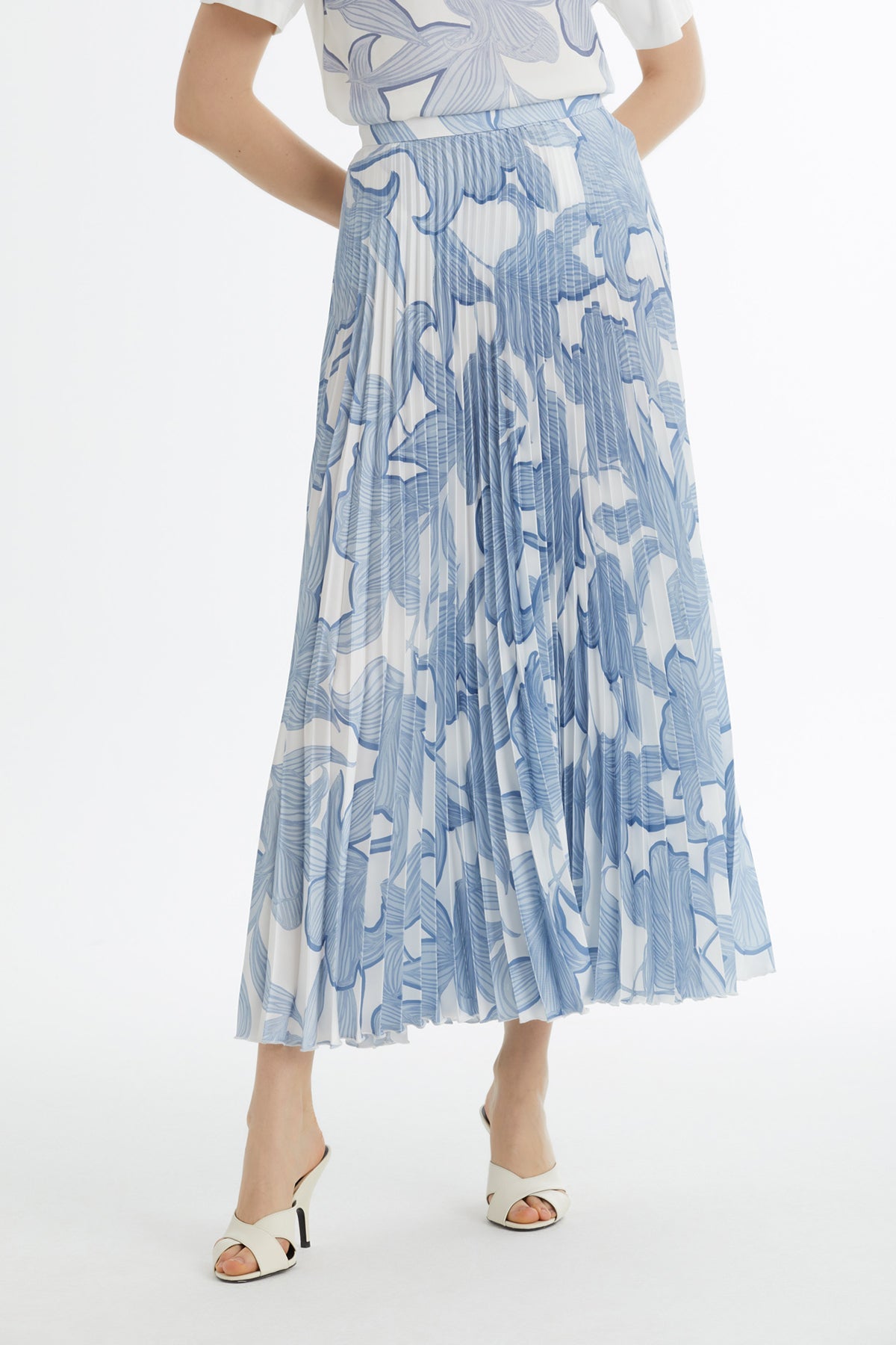 Pleated Patterned Skirt