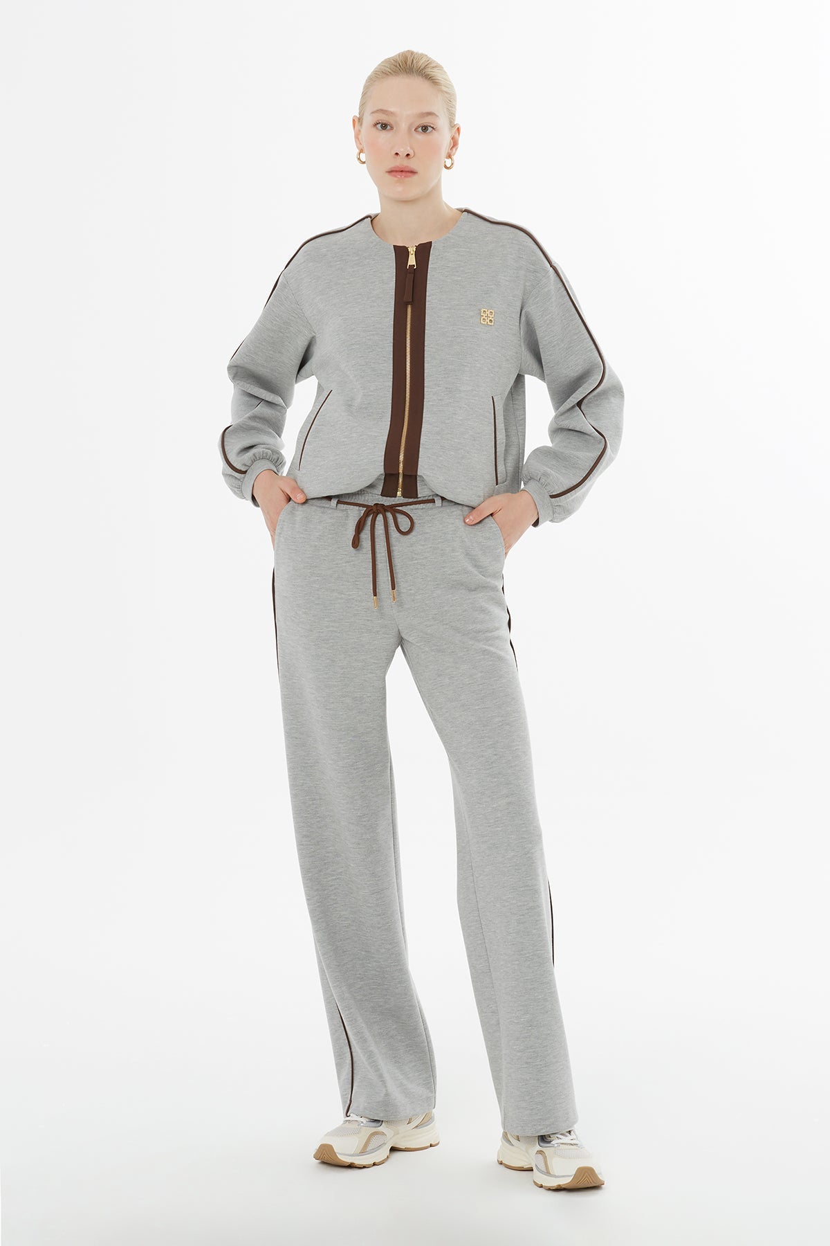 Cardigan with Brooch and Elastic Waist Tracksuit Set