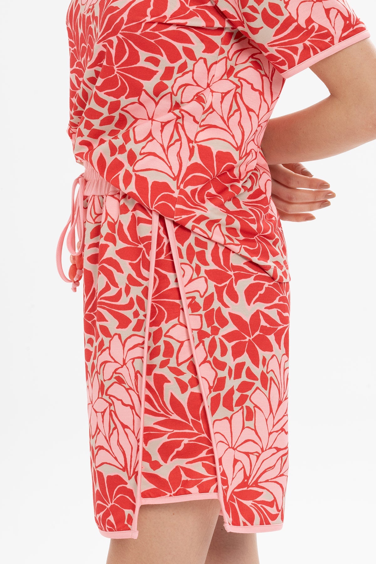 Leaf-Pattern Two-Piece Set
