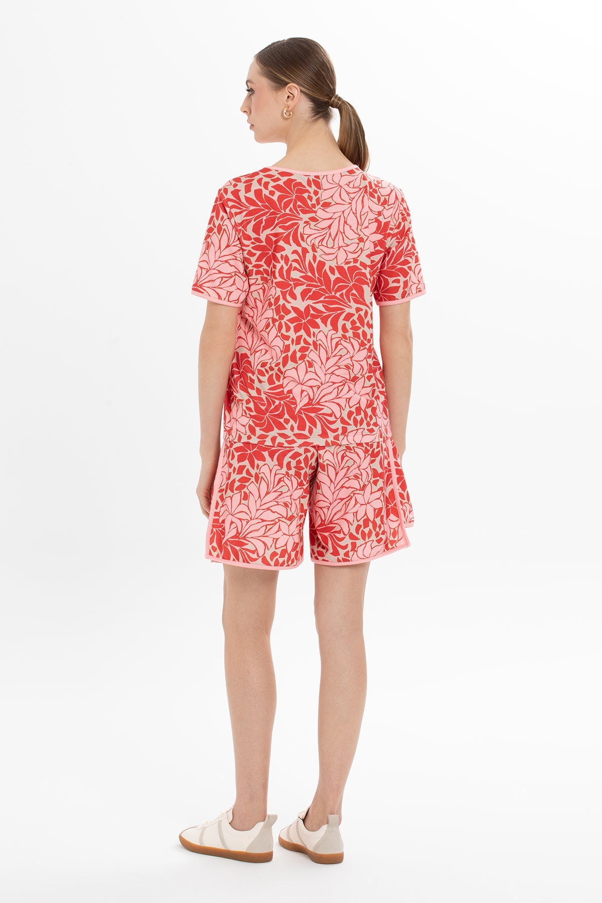 Leaf-Pattern Two-Piece Set