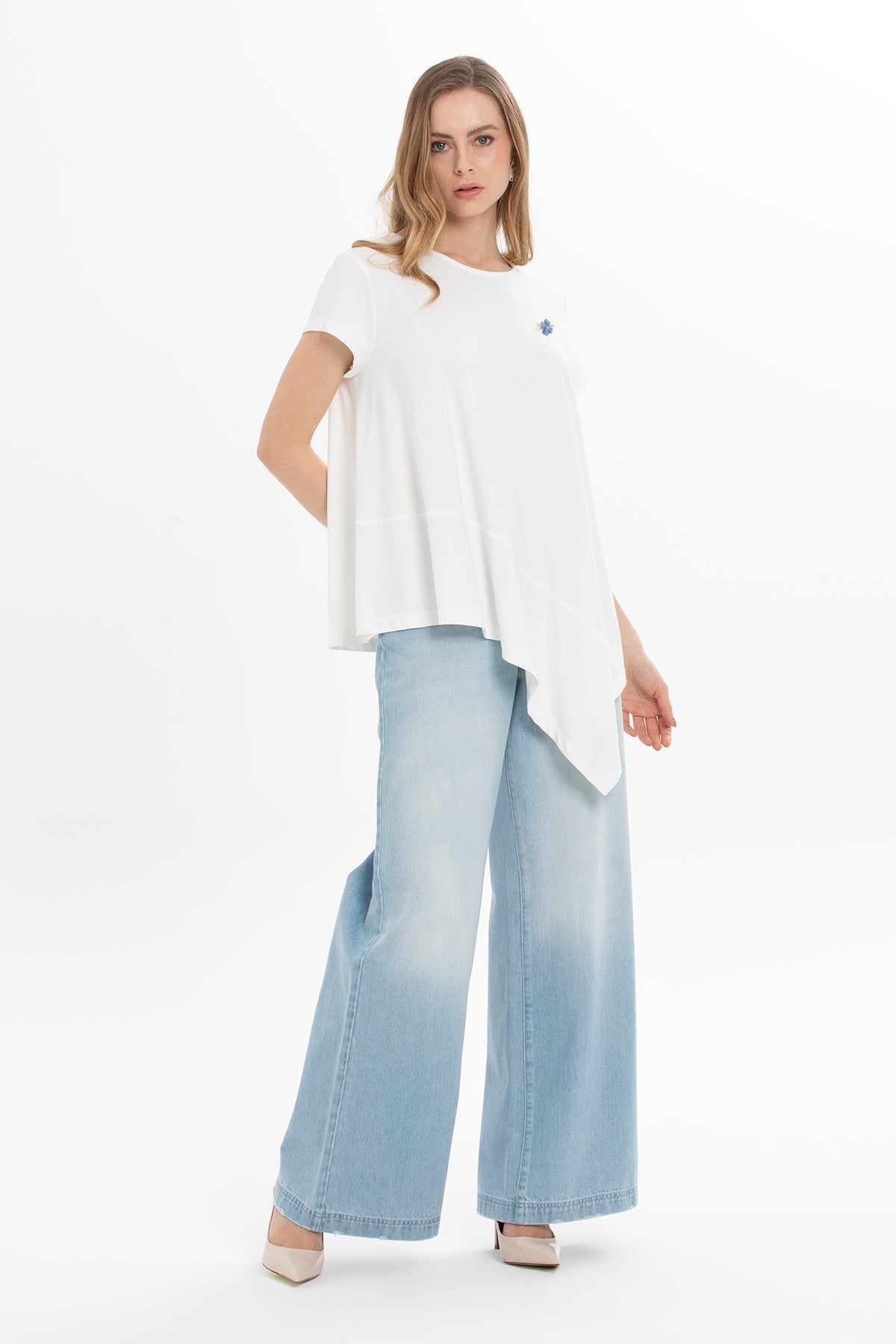 Ecru T-Shirt with Asymmetrical Hem