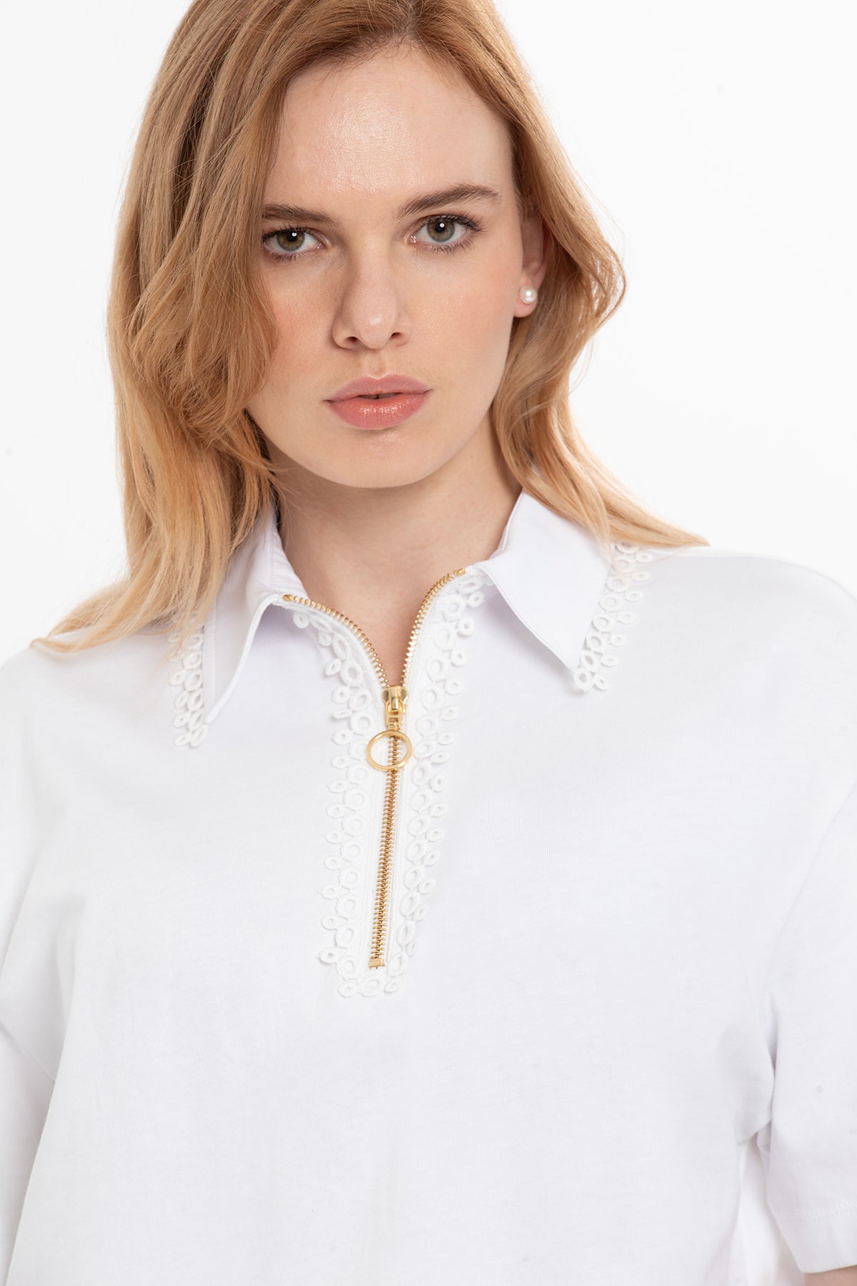 White T-Shirt with Zipper Detail